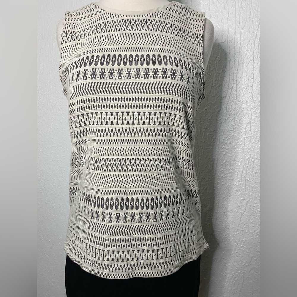 Banana Republic black and white tribal sleeveless top